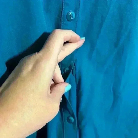 REI Sahara Long Sleeve Shirt. Teal, Size Large. Tons of pockets, vented back. - Picture 6 of 16